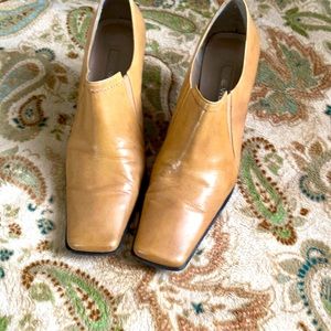 Women shootie/bootie